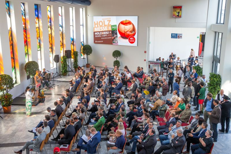 DrevoaStavby.cz | Mezinárodní dřevařský veletrh v Klagenfurtu