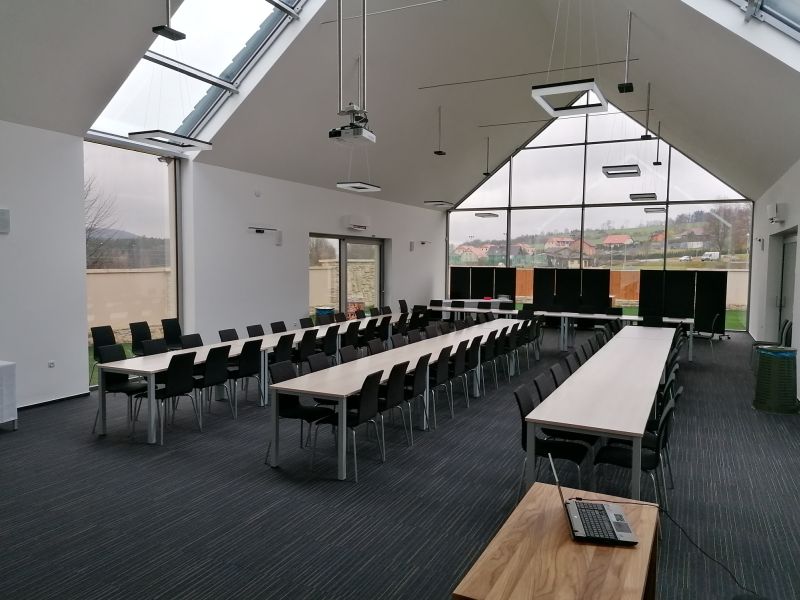 DrevoaStavby.cz | Bramac střešní krytina STAR na obecním úřadě Libchavy