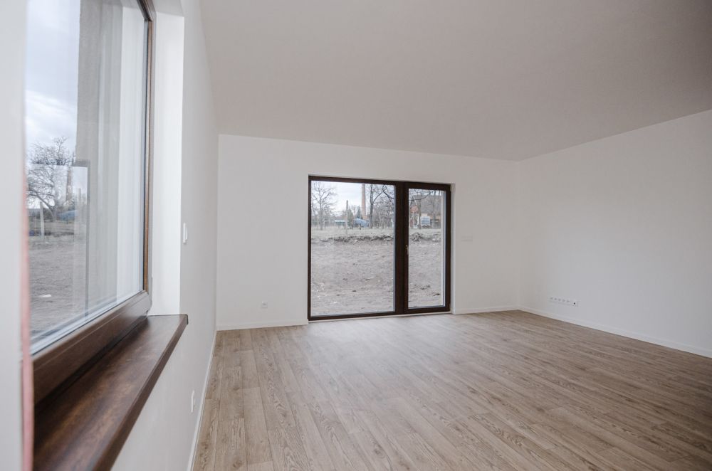 Výstavba developerského projektu dřevostaveb | DOMY Lešany, Smart stavby