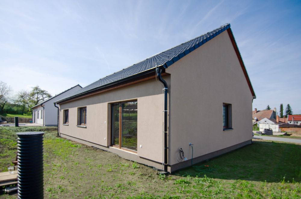 Výstavba developerského projektu dřevostaveb | DOMY Lešany, Smart stavby