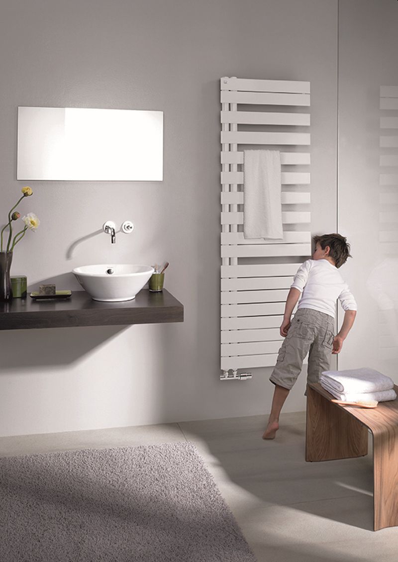 Designový koupelnový radiátor Zehnder Roda Spa Asym Designový koupelnový radiátor Zehnder Roda Spa Asym