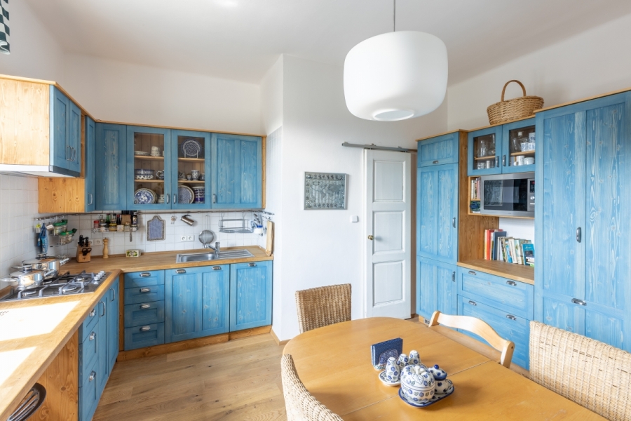 DrevoaStavby.cz Masivní kuchyně na míru UNIS-N DrevoaStavby.cz Masivní kuchyně na míru UNIS-N