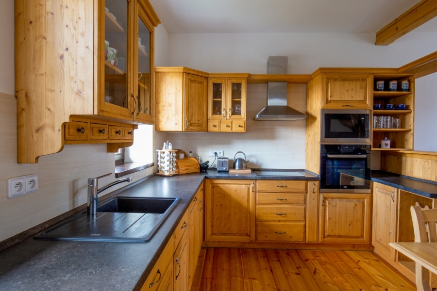 DrevoaStavby.cz Masivní kuchyně na míru UNIS-N  DrevoaStavby.cz Masivní kuchyně na míru UNIS-N