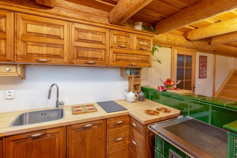 DrevoaStavby.cz Dřevěný nábytek z masivu UNIS-N DrevoaStavby.cz Dřevěný nábytek z masivu UNIS-N