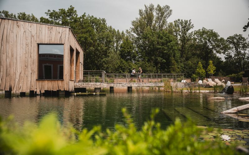 Saunová zahrada SALORI 10 Saunová zahrada SALORI_jezírko