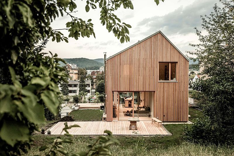 Dům „58 sekund“ navržený rakouskými architekty dokonale reprezentuje proces udržitelnosti v oblasti bydlení 