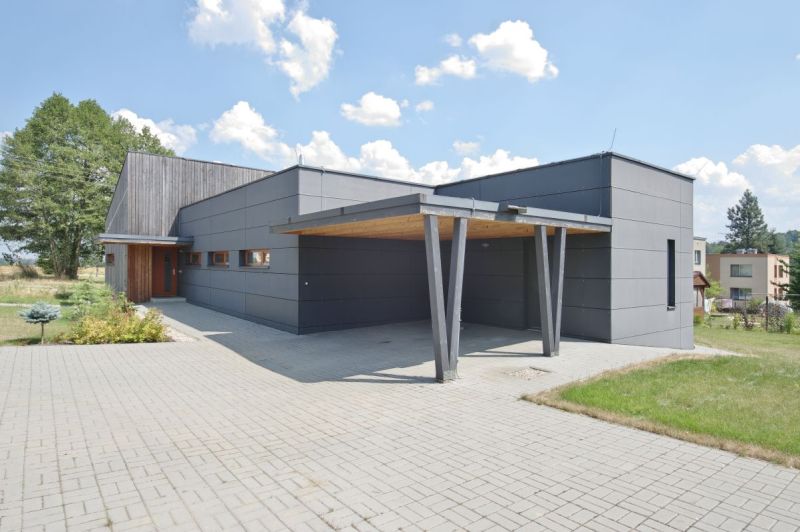 DrevoaStavby.cz | Přízemní bezbariérová dřevostavba s pultovou i plochou střechou