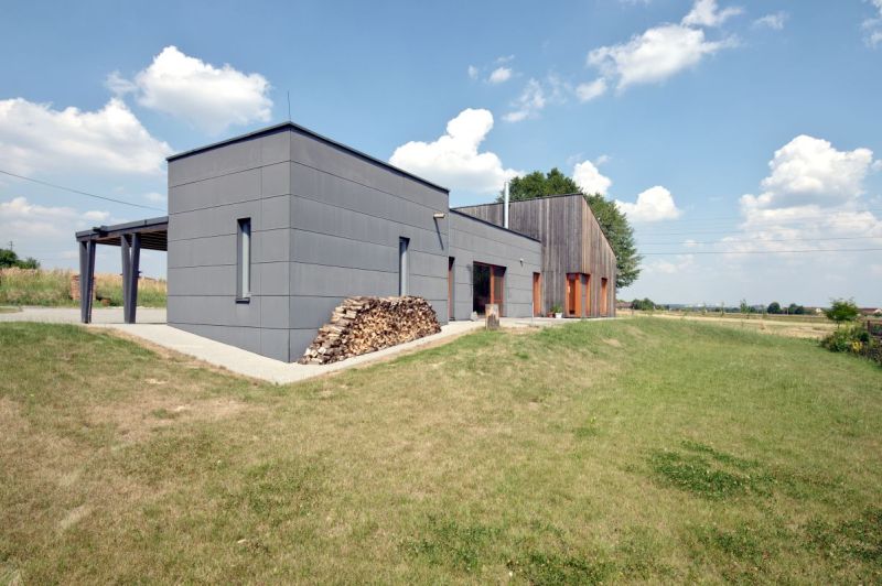 DrevoaStavby.cz | Přízemní bezbariérová dřevostavba s pultovou i plochou střechou