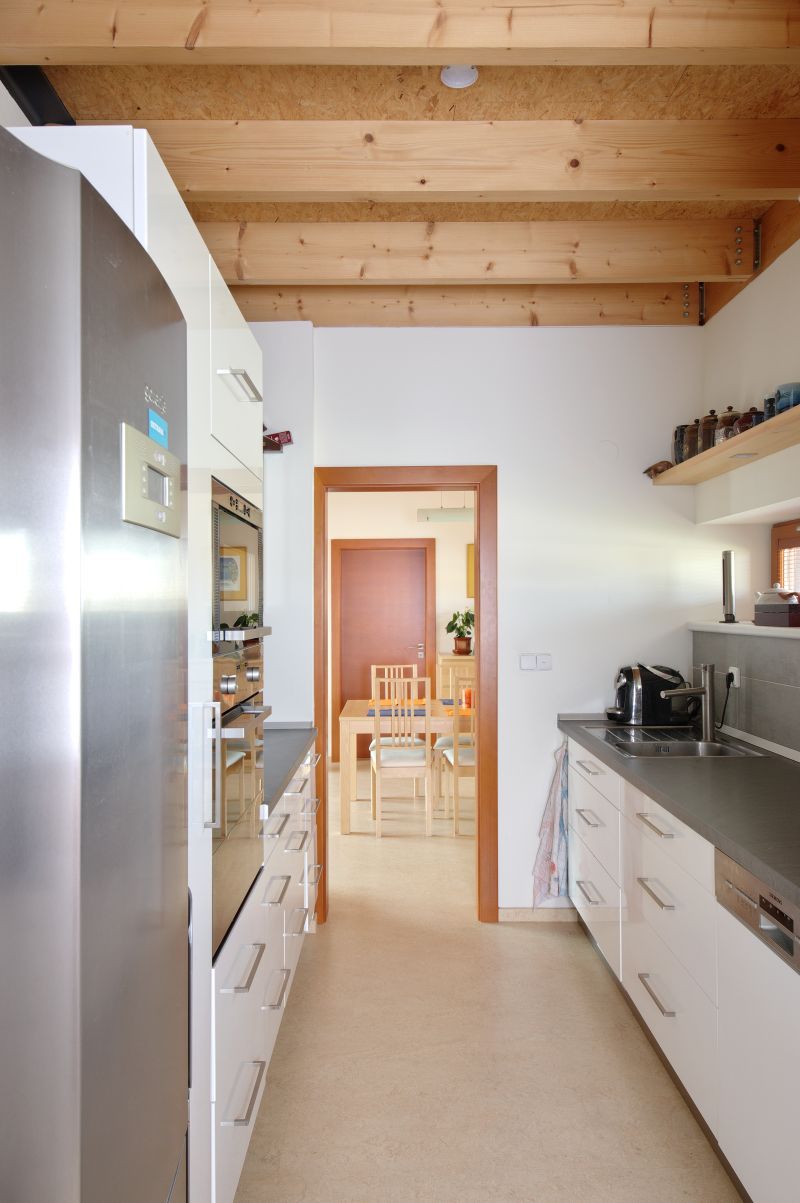 DrevoaStavby.cz | Přízemní bezbariérová dřevostavba s pultovou i plochou střechou