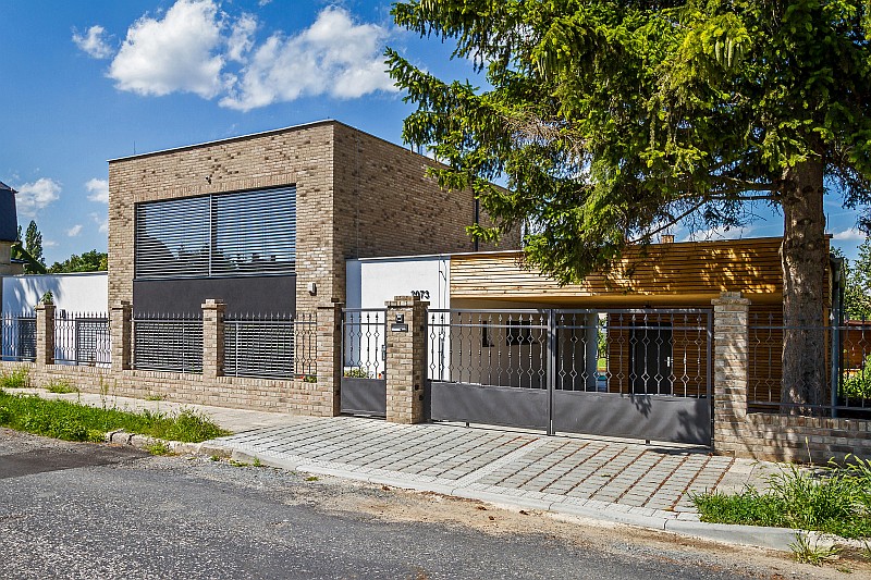 nejhezci-drevostavba-roku-2017-nizkoenergeticka-skeletova-drevostavba-do-posledniho-detailu