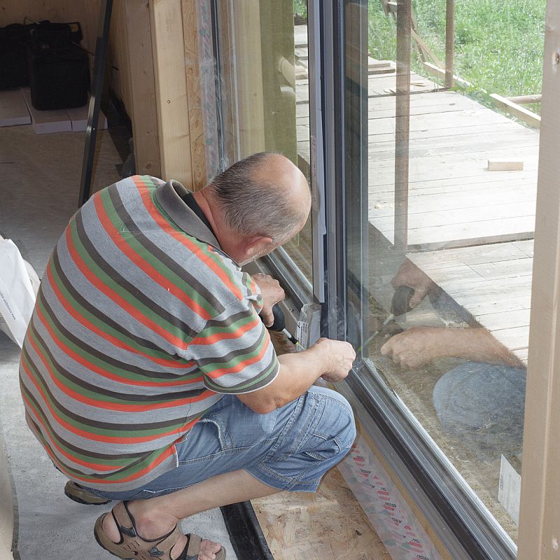 pasivni-drevostavba-archcon-atelier-drevostavby-biskup-9-overovani-tesnosti-oken