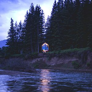 the-mono-riverbend-k-nahled