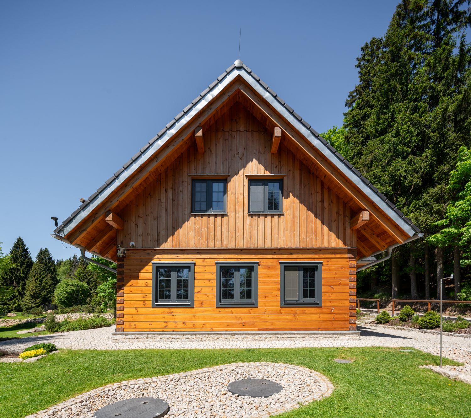 Misto plne knofliku OK PYRUS 05