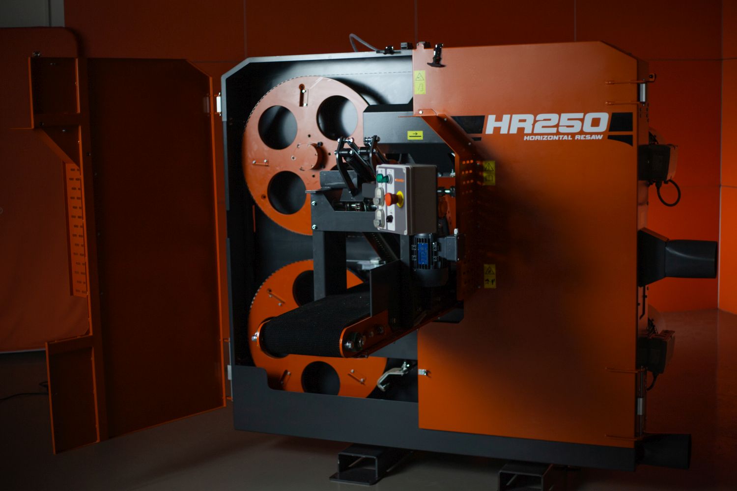 rozmítací stroj HR250 WOODMIZER horizontal resaw