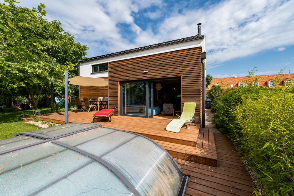 2-dřevostavba-ATRIUM-pro-vekou-rodinu