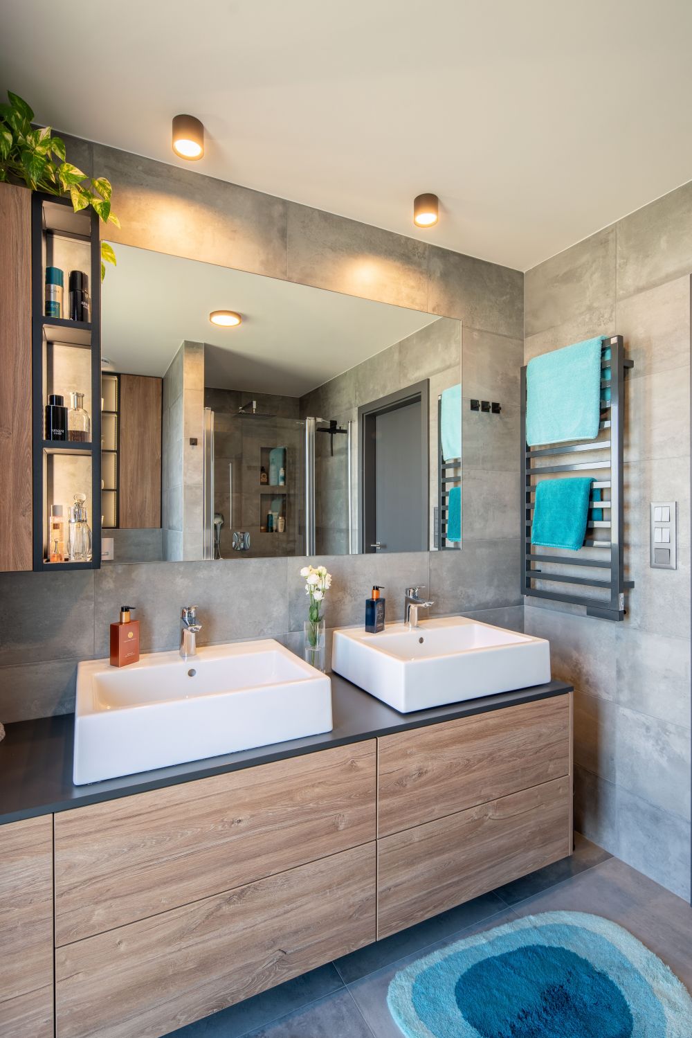 16 Na stejné startovní čáře