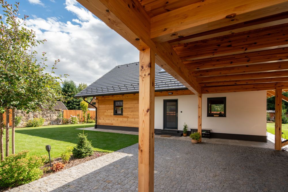 6 Výstavní poloroubenka