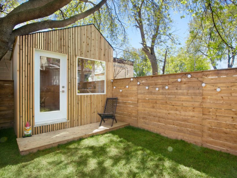 dřevěná zahradní pracovna