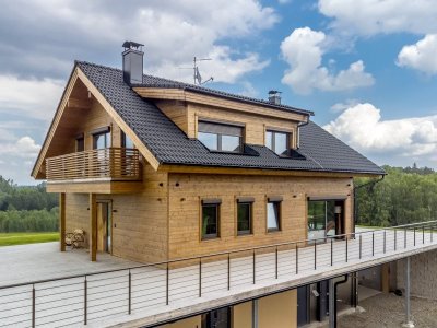 srubovy-dum-kontilo-ze-systemu-smartlog