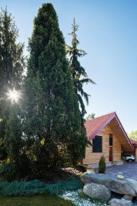 rezidence-nad-zatopenym-lomem-v-jesenicich-drevostavba-na-klic