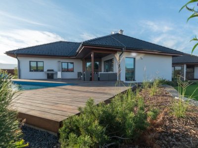 merkur-126-drevostavba-na-klic