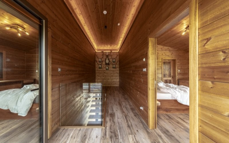 srubovy-dum-kontilo-ze-systemu-smartlog