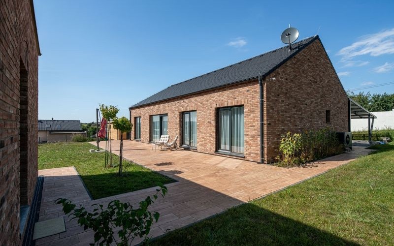 drevostavba-oblozena-cihlami-wolf-system