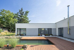 Pod tou skálou, kde si voda nechá poroučet