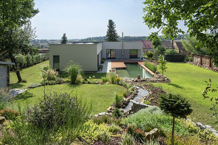 Pod tou skálou, kde si voda nechá poroučet