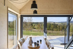 Útočiště pro tři generace