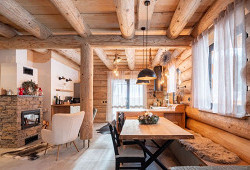 Když si silná žena postaví hlavu, postaví i srub