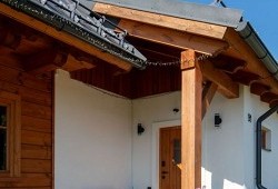 Překvapení v tradičním kabátě