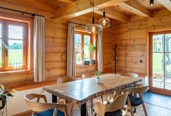 Překvapení v tradičním kabátě