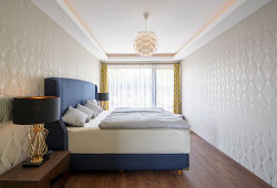 Pod tou skálou, kde si voda nechá poroučet