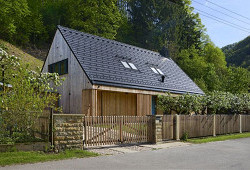 V dobré společnosti