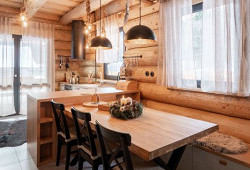 Když si silná žena postaví hlavu, postaví i srub