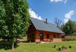 Roubenka s kapličkou