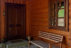 Roubenka s kapličkou