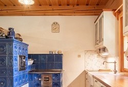 Roubenka s kapličkou