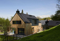 V dobré společnosti